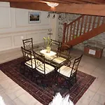 Le Relais De La Cure Oda ve Kahvaltı 3*