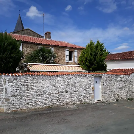 Le Relais De La Cure 3*