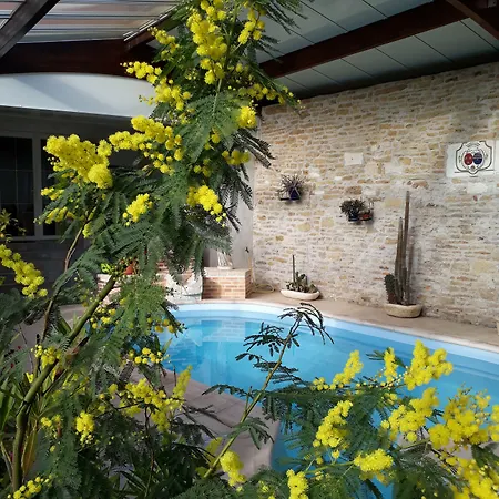 Bed & Breakfast Le Relais De La Cure Saint-Juire-Champgillon