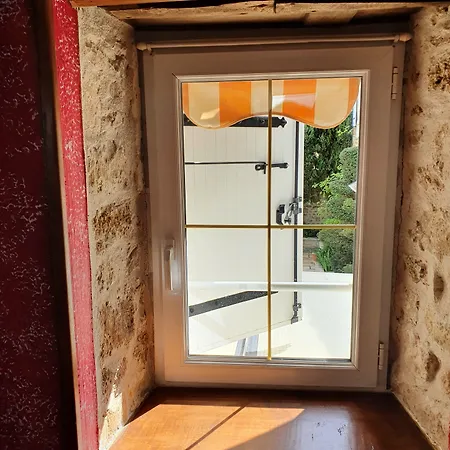 Le Relais De La Cure Alojamento de Acomodação e Pequeno-almoço Saint-Juire-Champgillon