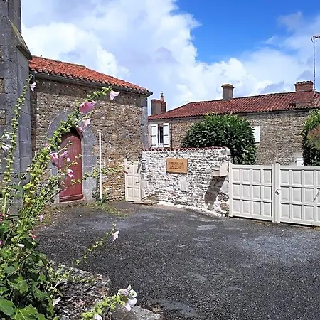 Le Relais De La Cure Saint-Juire-Champgillon