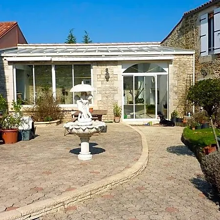 Le Relais De La Cure Saint-Juire-Champgillon