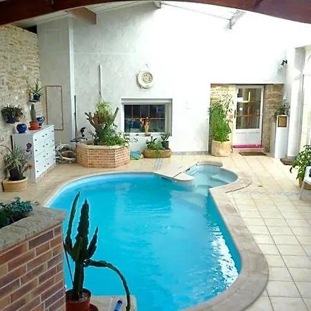 Le Relais De La Cure Saint-Juire-Champgillon