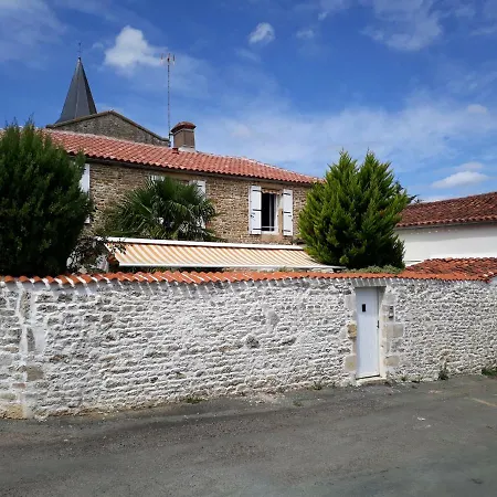 Le Relais De La Cure Saint-Juire-Champgillon