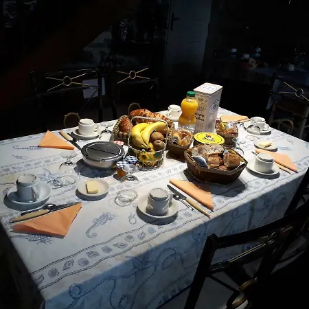 Le Relais De La Cure Frühstückspension 3*