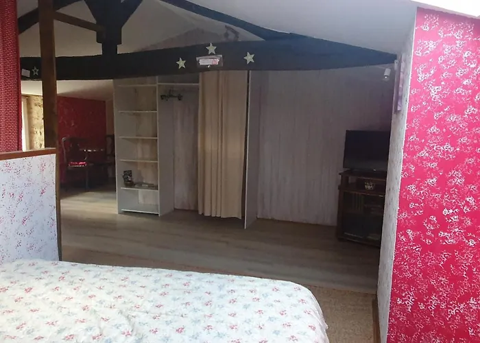 Le Relais De La Cure Bed & Breakfast 3*