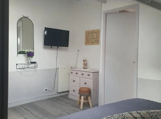 Le Relais De La Cure 3*