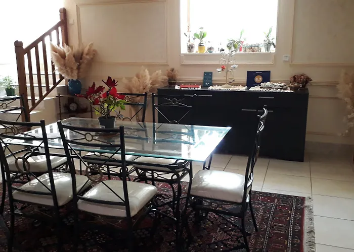 Le Relais De La Cure Bed & Breakfast