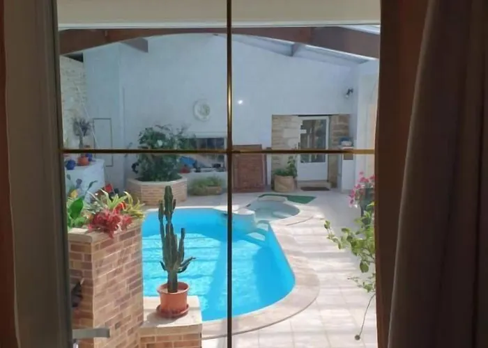 Le Relais De La Cure 3* Saint-Juire-Champgillon