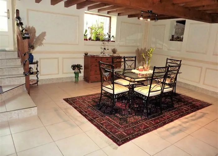 Bed & Breakfast Le Relais De La Cure Saint-Juire-Champgillon