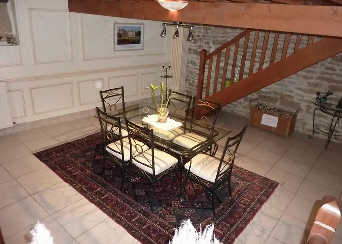 Le Relais De La Cure Bed & Breakfast 3*